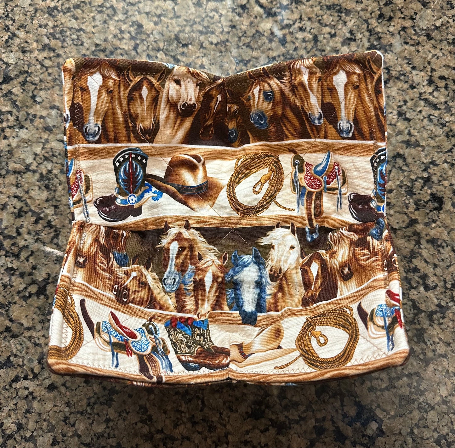 Horse Stable Microwave Bowl Cozy