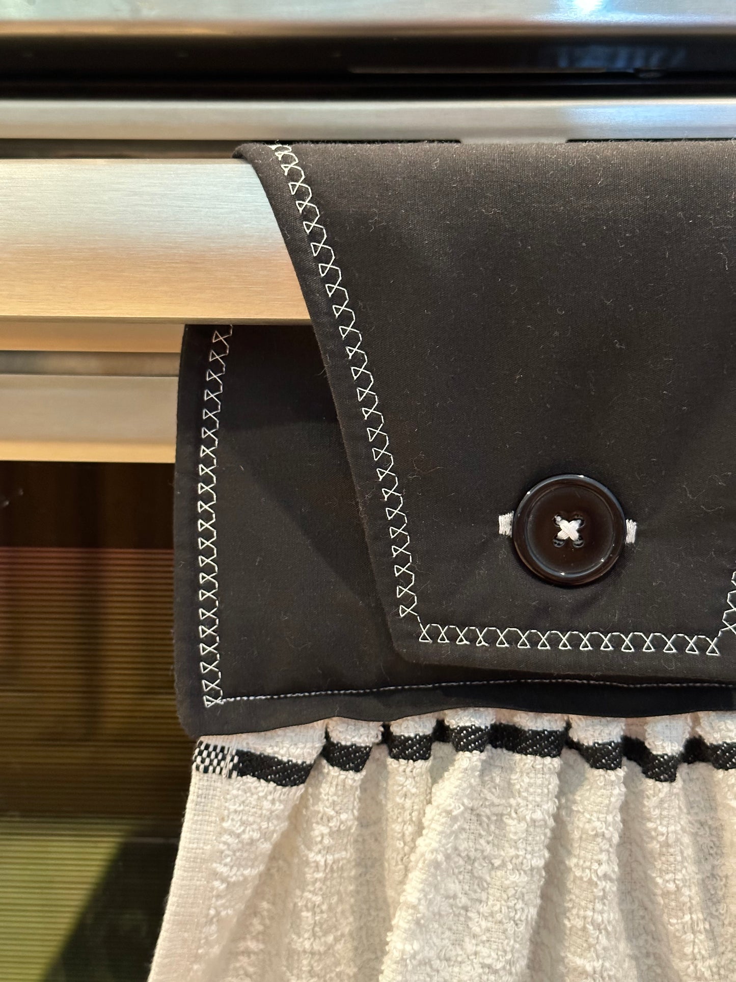 It's Beer O'Clock (black) Towel