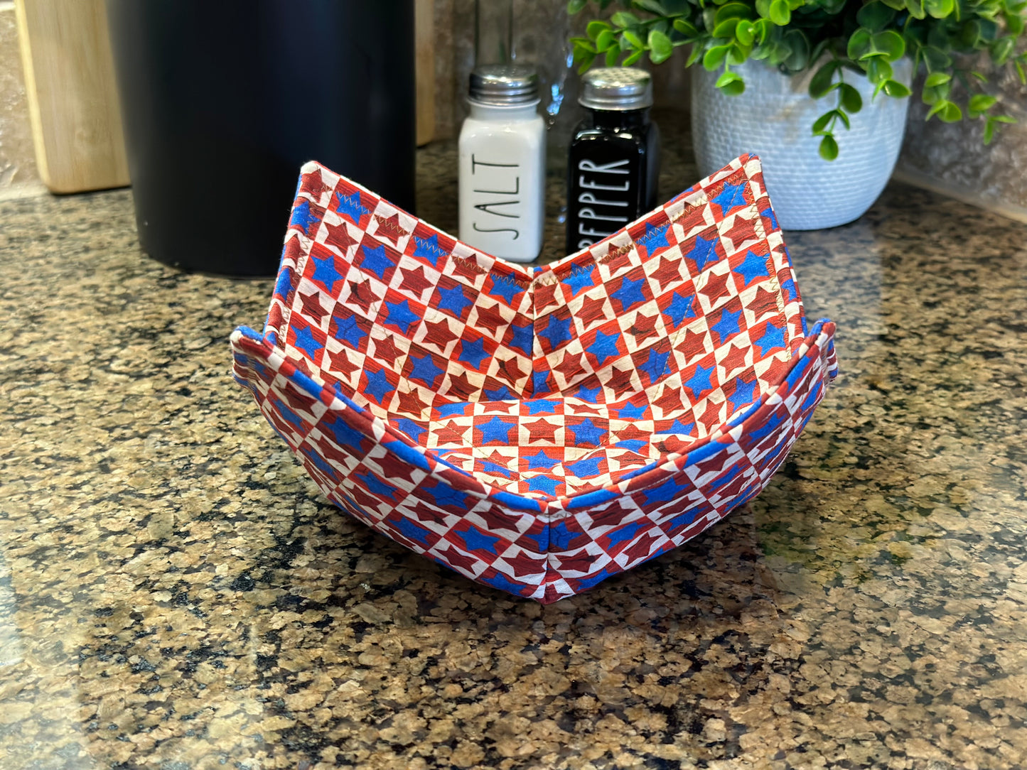 Checkered Stars Microwave Bowl Cozy