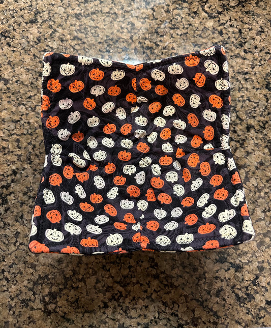White and Orange Pumpkins Microwave Bowl Cozy