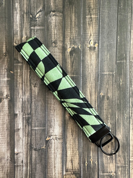 Green Warped Checkered Wristlet