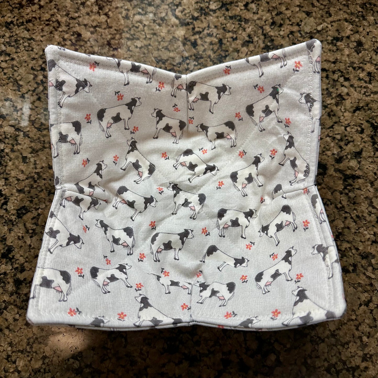 Cows and Flowers Microwave Bowl Cozy