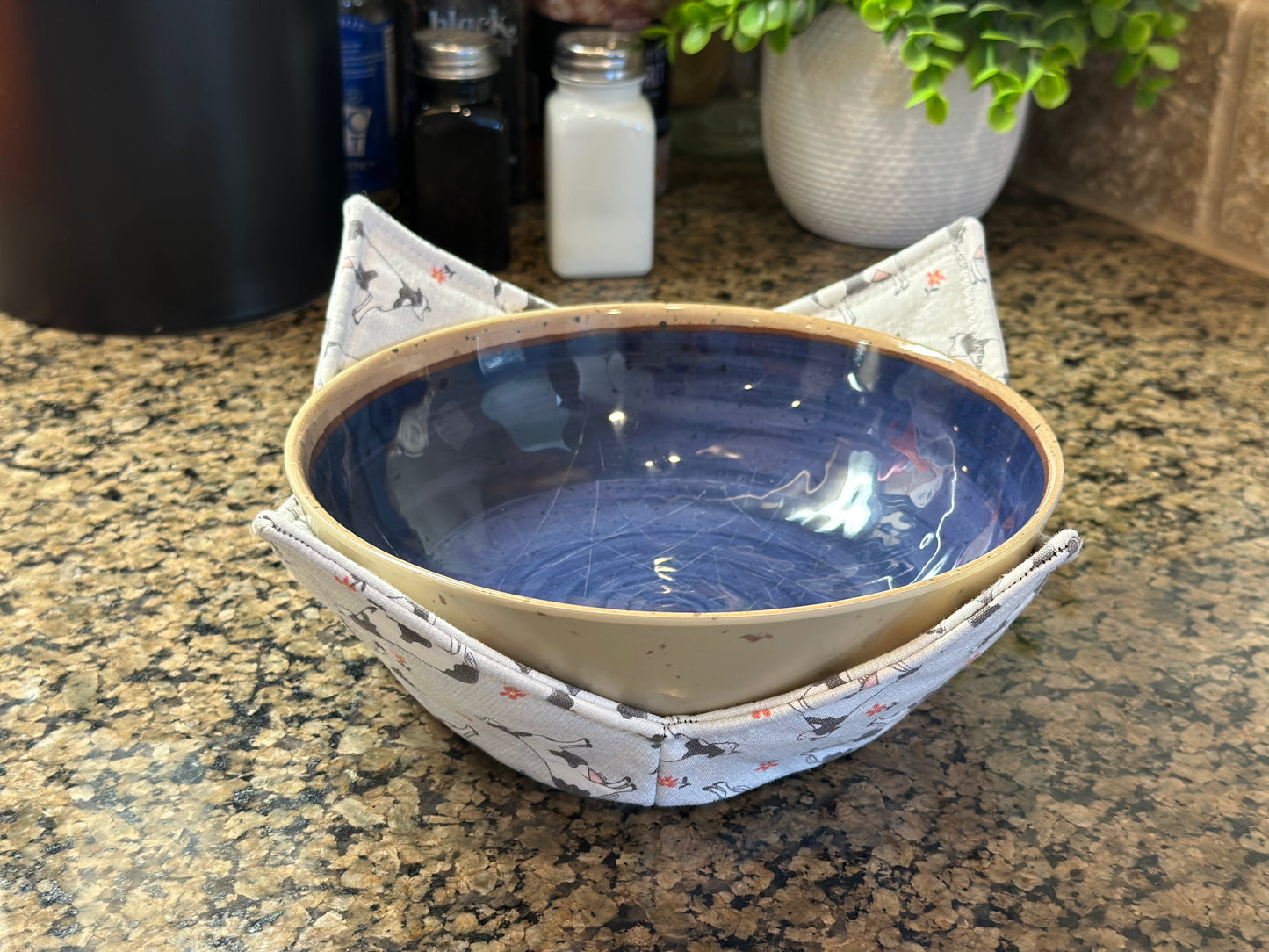 Cows and Flowers Microwave Bowl Cozy