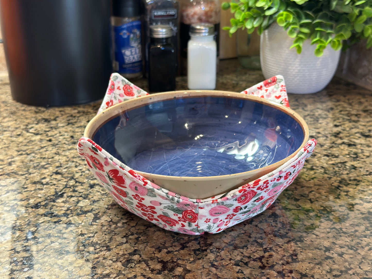 Roses + Hearts Microwave Bowl Cozy
