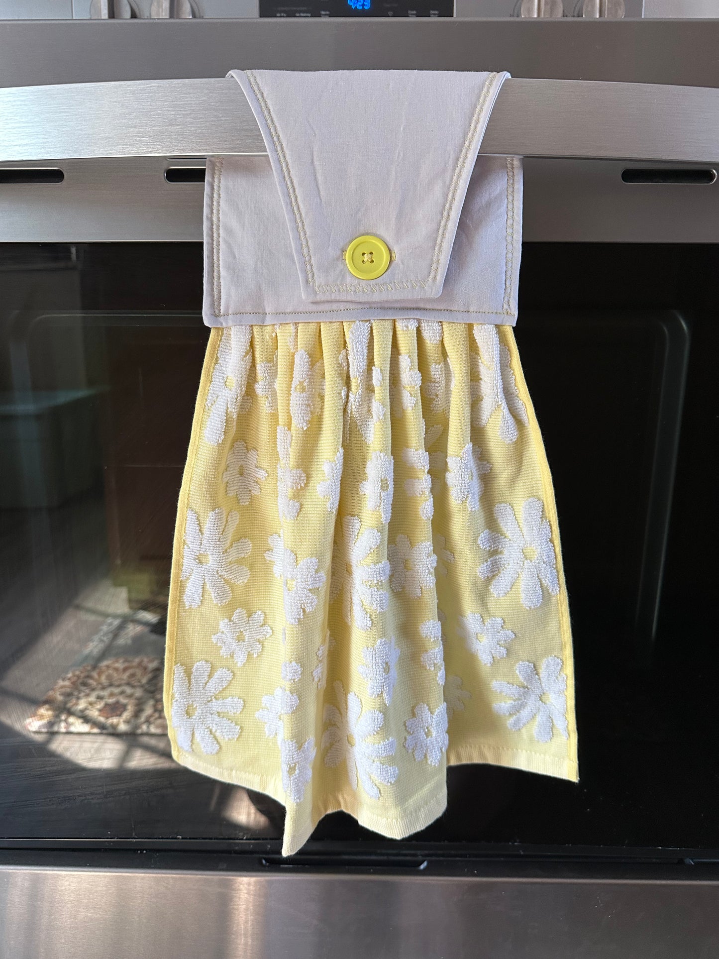White Daisy Yellow Towel