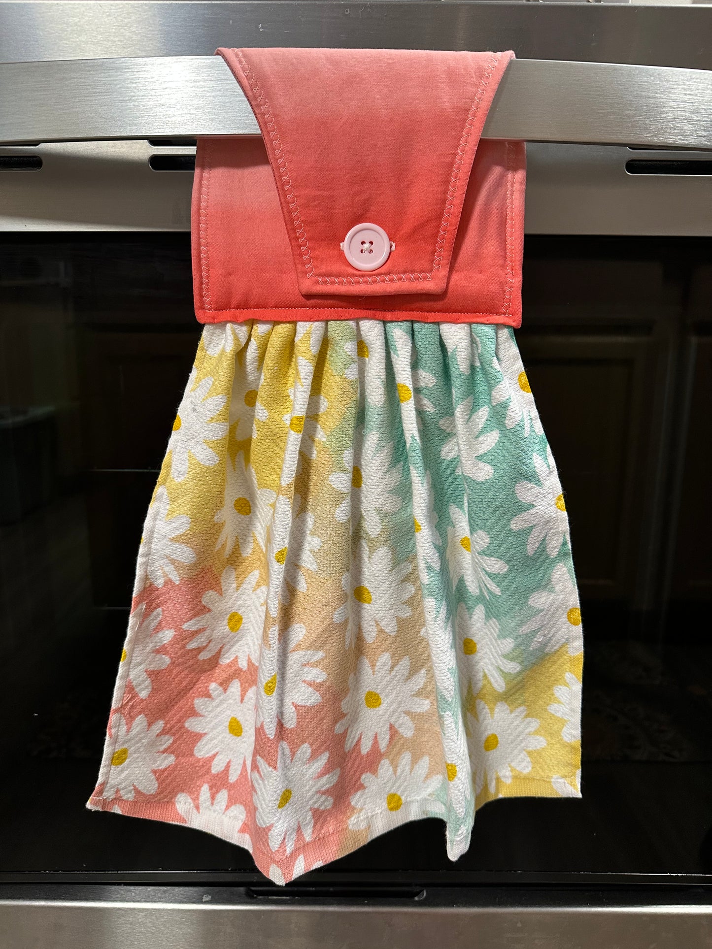 Ombré Daisy Towel