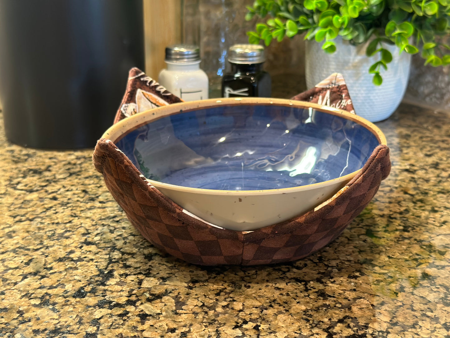Coffee Shop Microwave Bowl Cozy
