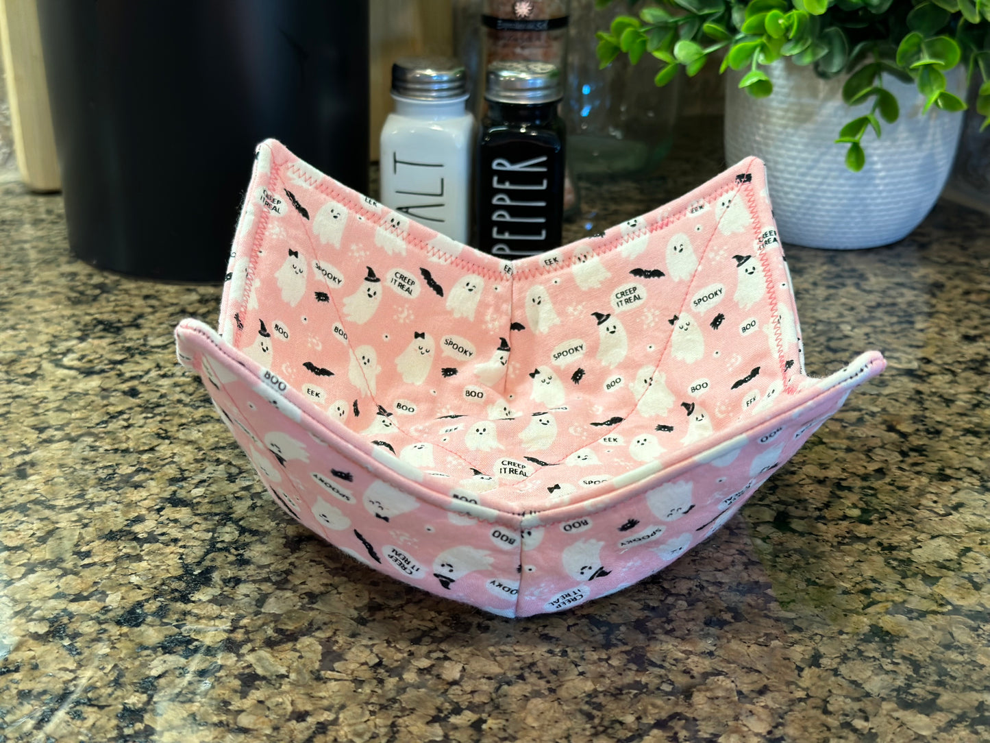 Girly Ghosts Microwave Bowl Cozy